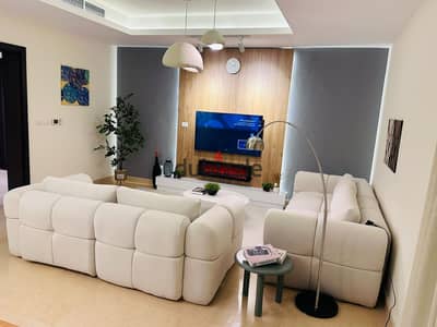 اقل سعر شقة Fully Furnished للايجار في Cairo Festival City Living | First Tenant | 171م | Garden View + Open View | موقع مميز