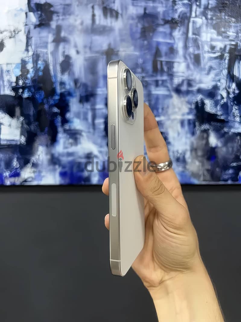 Apple - iPhone 15 Pro Max 2
