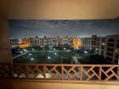 فرصه استثماريه مميزه في مدينه الرحاب شقه 160م للبيع بالفرش والاجهزه على فيو وايدجاردن روعه وبسعر مميز جدا