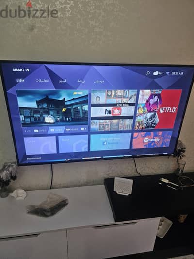 شاشة خمسين بوصة سمارت 4k حالة ممتازة ليفون