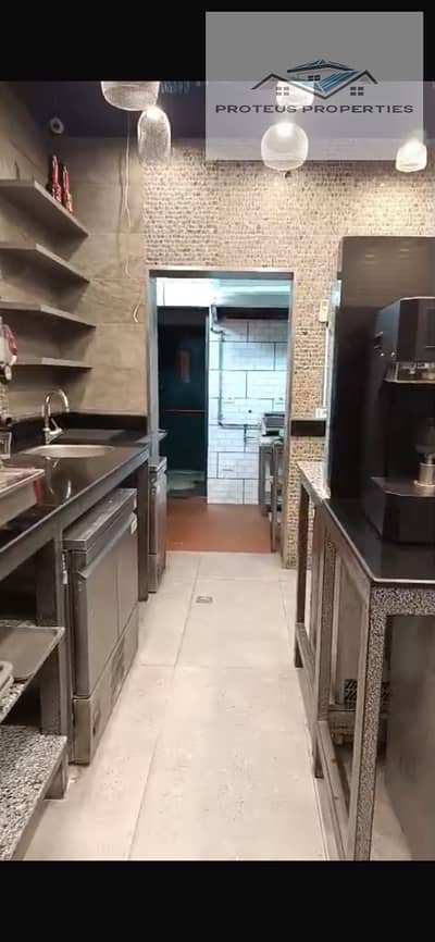  فرصة استثمارية ذهبية في الرحاب – محل مطعم وكافيه للبيع   امتلك مشروع شغال وجاهز يحققلك دخل شهري ثابت في واحد من اقوى المولات التجارية داخل