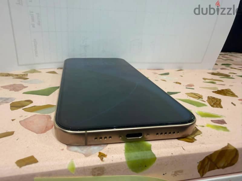 Apple - iPhone 16 Pro Max 5