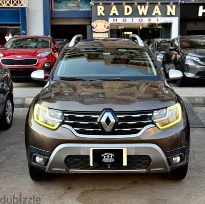 توب لاين فابريكه بالكامل و يوجد امكانيه للتقسيط Renault Duster بصمه