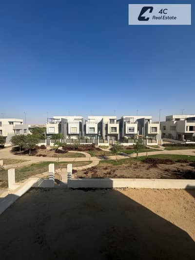 Unbeatable Deal Unique Modern Twin House 320m for Sale in Prime Central Location at Townhouse Price Hyde Park New Cairo