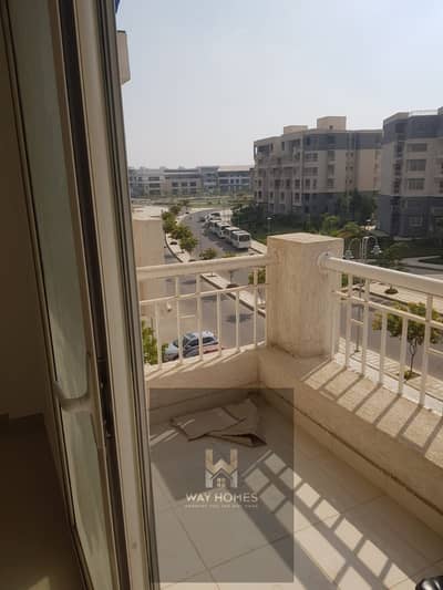 شقه للبيع مساحه 116 دور تالت مجموعه 103 فيو شارع رئيسي 3 نوم 2 حمام طلعت مصطفي