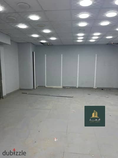 محل تجاري للايجار مساحه 150 متر تشطيب سوبر لوكس بزهراء المعادي بجوار كارفور الدائري