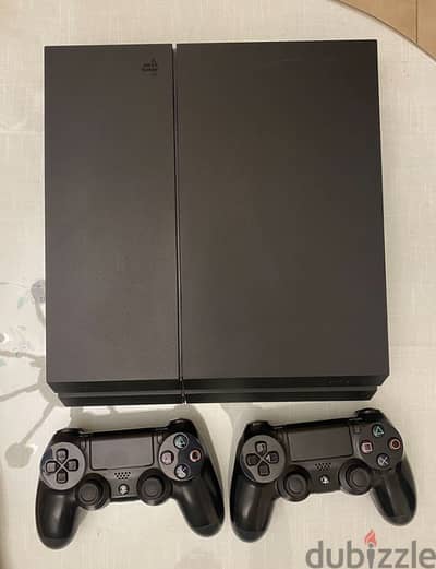 Playstation 4 (PS4)
