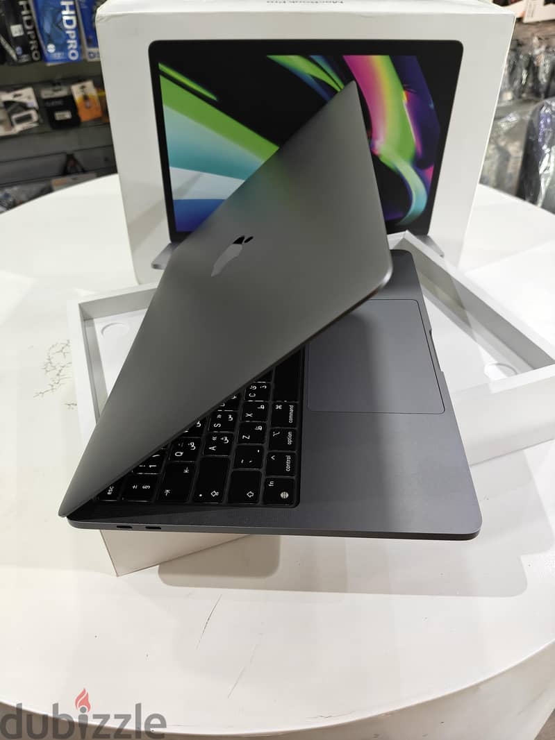 MacBook pro M2 4