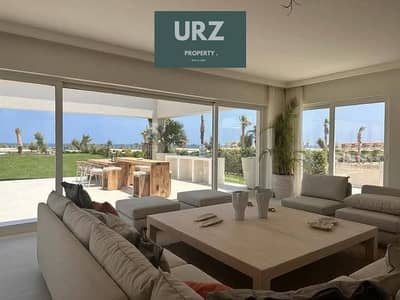 فيلا تاون هاوس علي بعد 300 م من Beach للبيع fully finished + ACs راس الحكمة الساحل الشمالي بالتقسيط بالقرب من ودايركيشين وايت وهاسيندا وكالي كوست