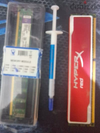 رامتين الواحده 4 جيجا DDR3 كينجستون Kingston HyperX Red ممتازين