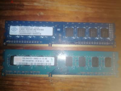 4جيجا رام 2 جيجا القطعة ddr3 1333 الاتنين ب 200 جنيه دمياط القديمة فقط