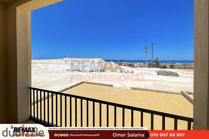 تشطيب كامل فيو مفتوح على البحر فيلا للبيع تلال الساحل الشمالي