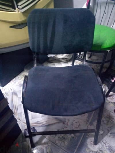 30 كرسي حديد 220ج لسرعه البيع