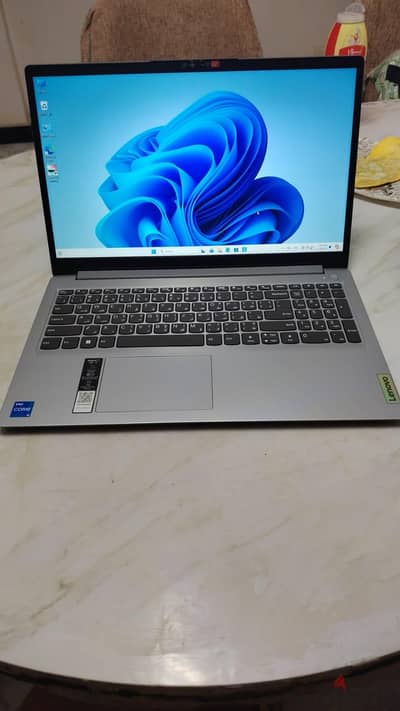 Lenovo ideapad 1 15IAU7