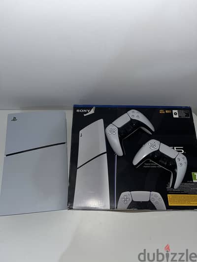 Playstation 5 slim 1 TB + 2 controllers + العلبه