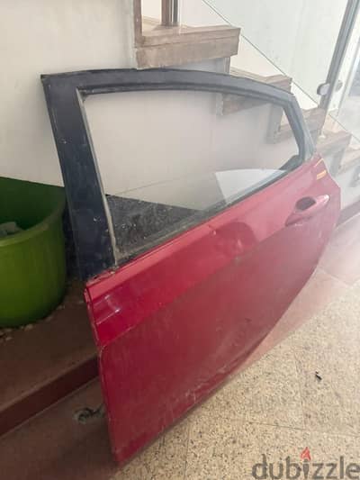 باب هواندى اكسنت ٢٠١٥  في خبطه بسيطه والجهاز شغال شمال خلفى