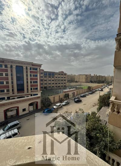 امتلك الفخامة بالدور الثاني. . شقة 220م في أرقى موقع بحدائق الأهرام (شارع الخزان الرئيسي) امتلك الفخامة بالدور الثاني. . شقة 220م في أرقى موقع بحدائق الأهرام (شارع الخزان الرئيسي)