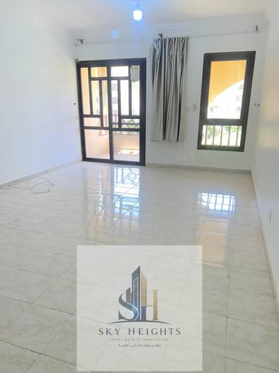 Unfurnished apartment for rent in Al Rehab City
