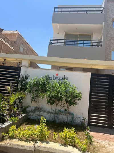 شقة متشطبة للبيع | بيزمنت مرتفع بجاردن | الحي التاسع – الشيخ زايد District 9 | Sheikh Zayed  استلام فوري -  موقع مميز بمنطقة الفيلات