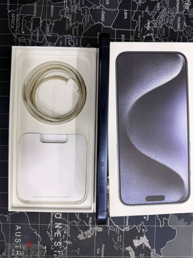 Apple - iPhone 15 Pro Max 2