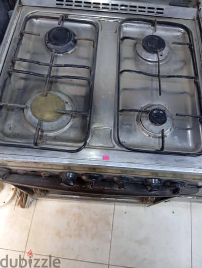 بوتاجاز اربع عيون