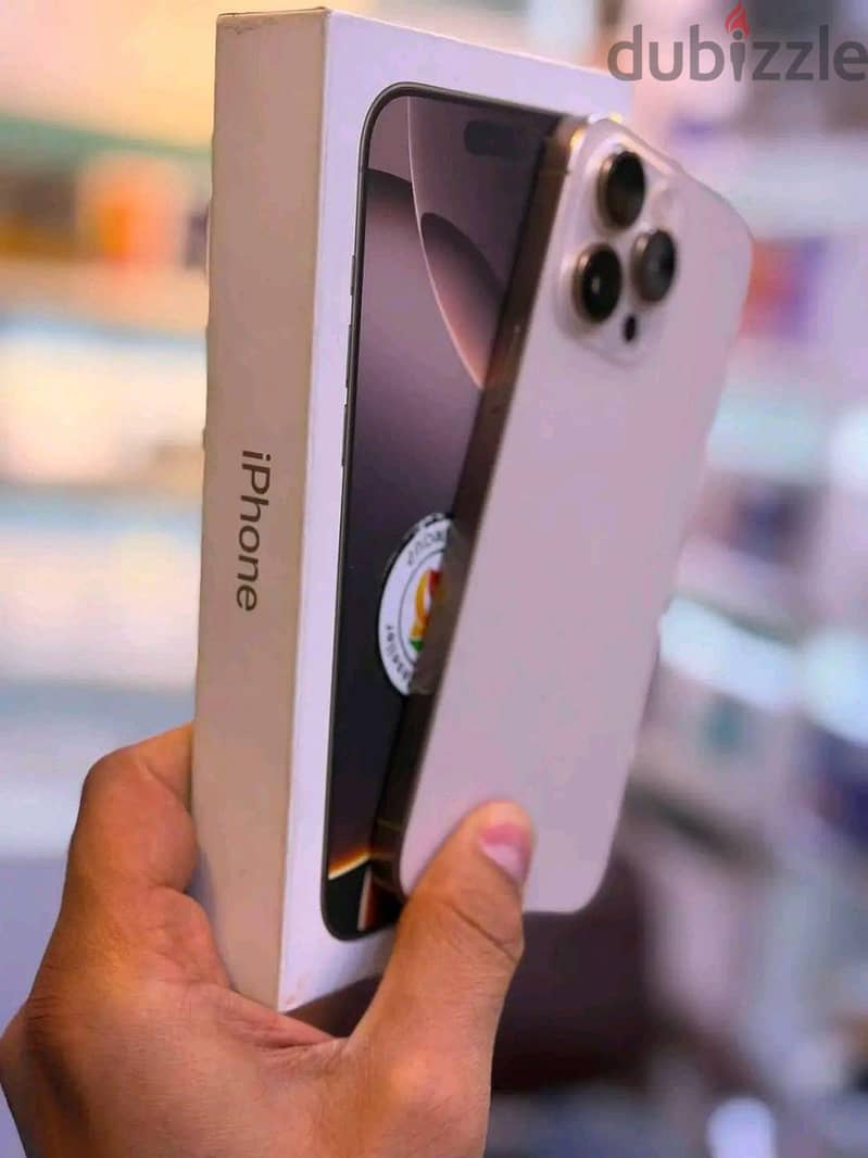 Apple - iPhone 16 Pro Max 1