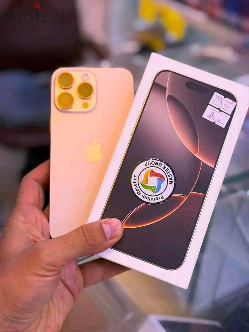 Apple - iPhone 16 Pro Max 4