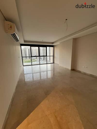 for rent 3bed high floor with kit+ACs in Zed Towers, Sheikh Zayed