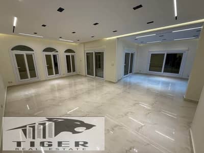For sale, an ultra-super-lux finishing apartment, 175 meters b3