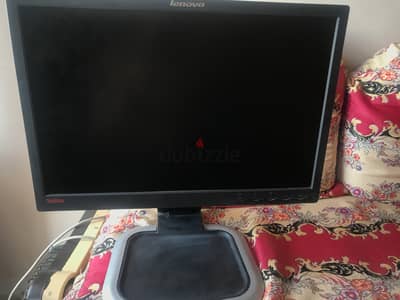 شاشه 19بوصه للبيع