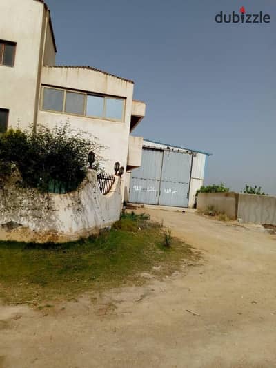 مزرعة 10 فدان متكاملة  فيلا مع هنجر و مزروعة  في طريق مصر اسكندرية الصحراوي بجوار مزارع دينا