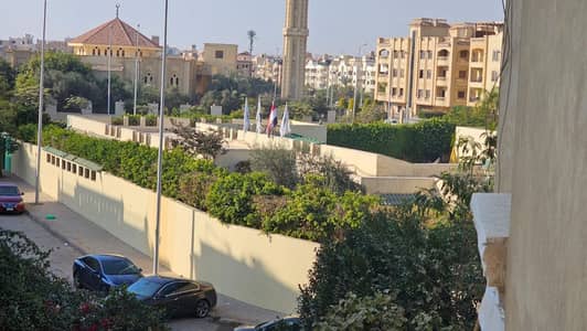 دور ثاني 135 متر لوكيشن مميز فيو رائع بتشطيب سوبر لوكس الحى السابع المجاورة1 الشيخ زايد Second-floor unit, 135m prime location with a wonderful view دور ثاني 135 متر لوكيشن مميز فيو رائع بتشطيب سوبر لوكس الحى السابع المجاورة1 الشيخ زايد Second-floor unit, 135m prime location with a wonderful view