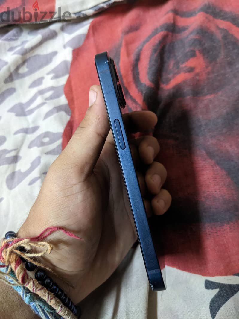 Apple - iPhone 13 4