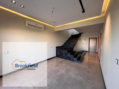 فيلا توين هاوس للايجار بالمطبخ والتكييفات تشطيب سوبر لوكس فى كمبوند ميفيدا  Premium Twin House for Rent in Mivida  Kitchen & Air Conditioning Included