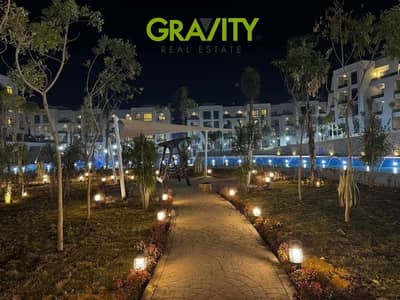 شاليه على البحر متشطب بالفرش و الاجهزة و التكيفات ب 5 % مقدم - شاليه للبيع - sky city - العين السخنه