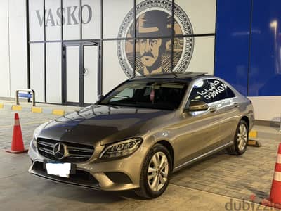Mercedes C180 2019 افنجرد بلس حاله ممتازه