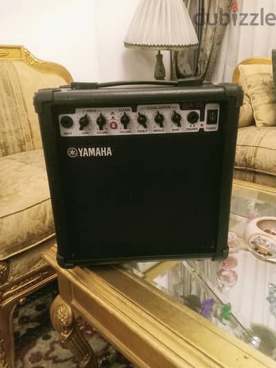 Yamaha GA15 Guitar Amp السعر 4500 جنيه 01222478192