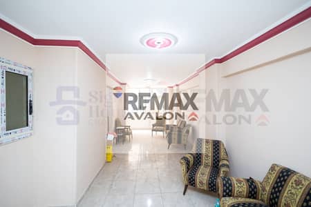 Apartment for sale 150 m Sporting (steps from the tram)