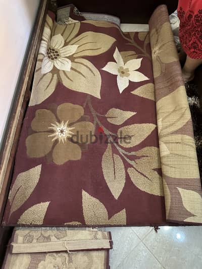 سجادة مترين في مترين ونص كبيره