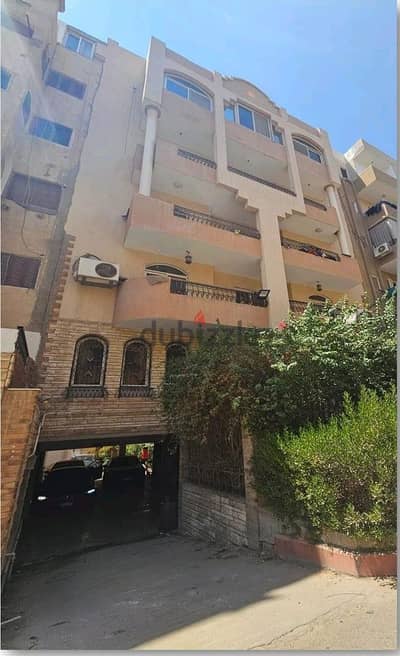 عمارة سكنية للبيع