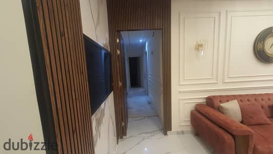 Fully Furnished Apartment for Annual Rent – Janna Zayed 2 Compound, Sheikh Zayed  - Location: Janna Zayed 2 Compound, Sheikh Zayed - Area: 140 sqm - Bedrooms: 3 - Bathrooms: 3 - Furniture: Modern, fully furnished - Rental Type: Annual rent - Prime locatio