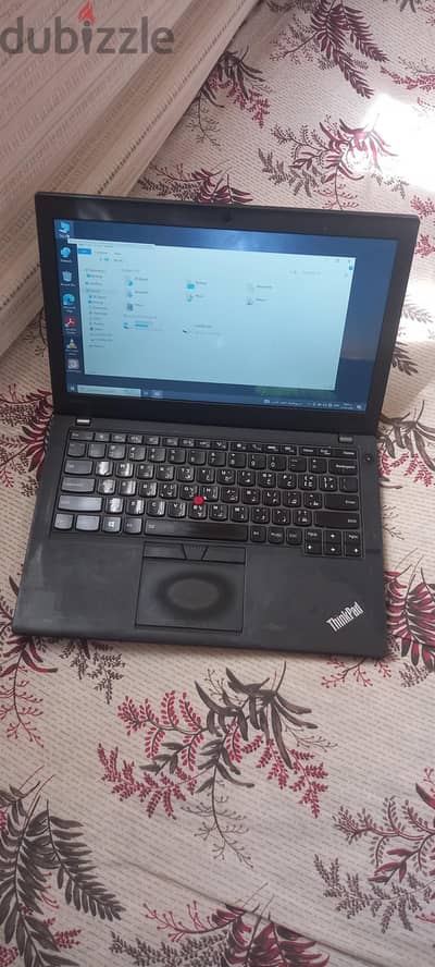 لاب Lenovo x260 كور i5 جيل خامس و هارد 500 و رام 4