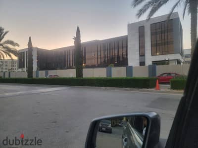 محل تجاري مساحة واسعه للإيجار في ميفيدا - التجمع الخامس - القاهرة الجديدة