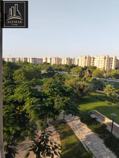 Apartment 175 meters for sale, cash, in the distinctive phases of Madinaty, phase B3, excellent location with a unique view of the river, sale includes kitchen and air conditioning, in front of the movement and the South Park.