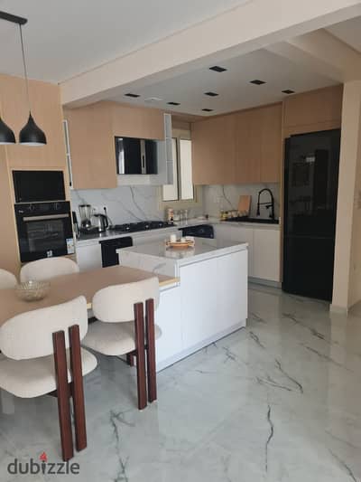لايجار  شقة 3  نوم مفروشة مودرن في باتيو أورو جاهزة لسكن Patio Oro by LA Vista