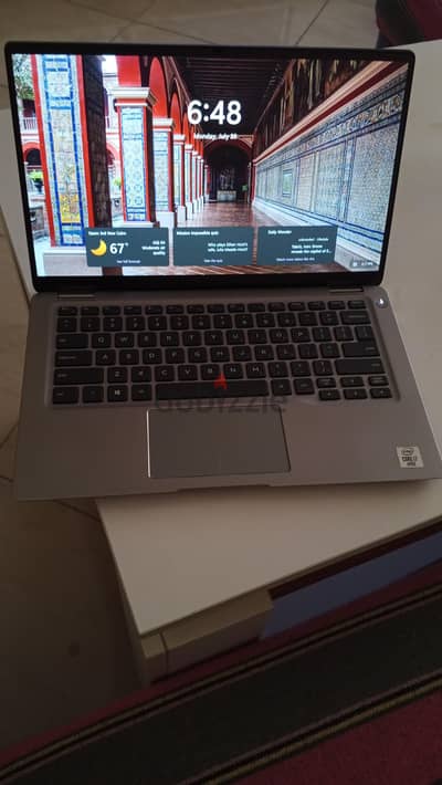 للبيع لابتوب الفئة الفاخرة لرجال الأعمال والمهندسين كسر زيرو