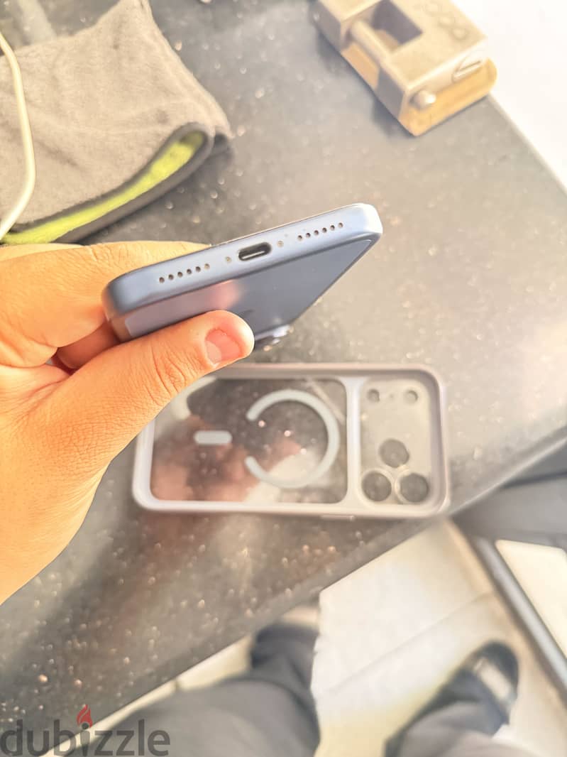 Apple - iPhone 17 Pro Max 2