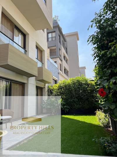 With just a 5% down payment, you can own a private garden apartment for sale in Trio Gardens, in the heart of Golden Square. With just a 5% down payment, you can own a private garden apartment for sale in Trio Gardens, in the heart of Golden Square.