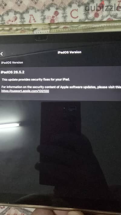 ipad 10th gen used like new with box and original charger