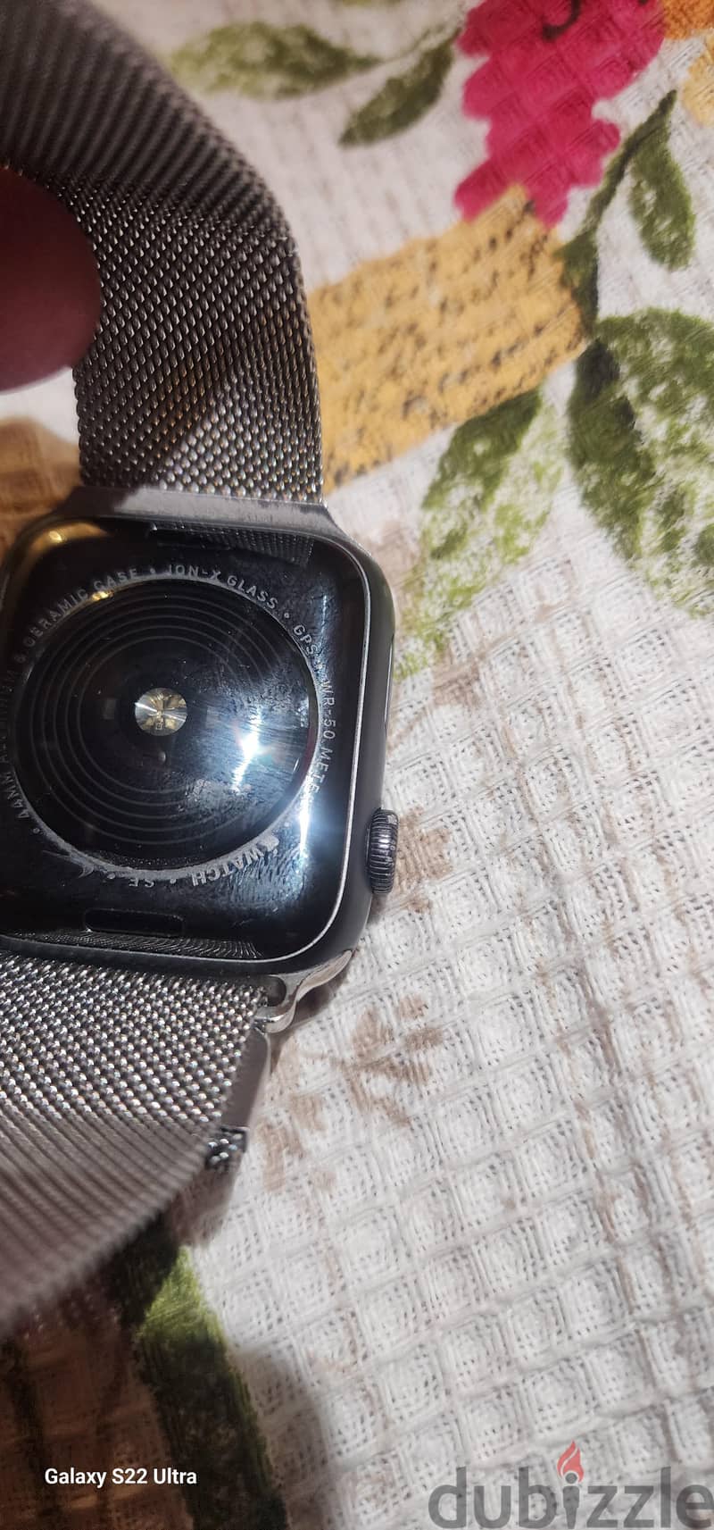 Apple Watch SE 1st Gen 4